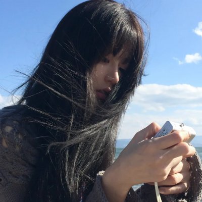 纸板屋女孩